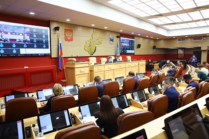 Депутаты ЗС и Молодежного парламента дали старт тестированию на знание истории Иркутской области